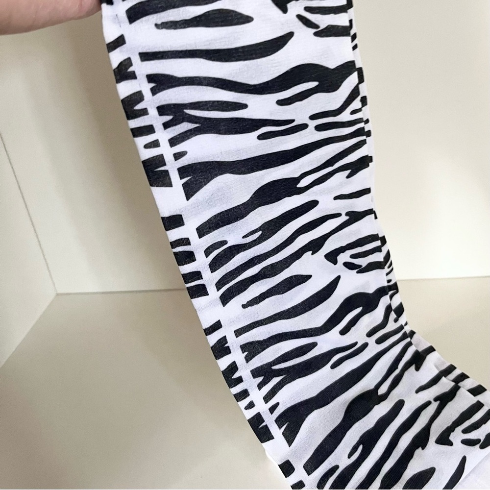 NWOT Zebra print stockings - Picture 11 of 16